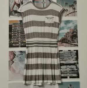 *NWOT* A&F Kids Striped Flowy Dress Grey & White